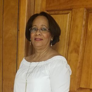 Meet your Posher, Adalgisa